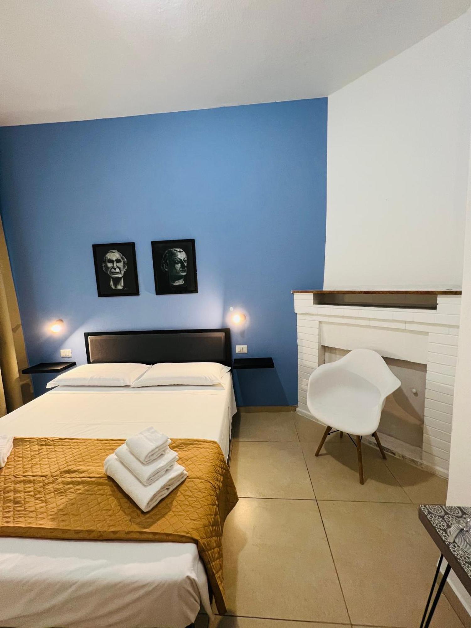 Les Chambres De Francoise Guest House Olbia Eksteriør billede