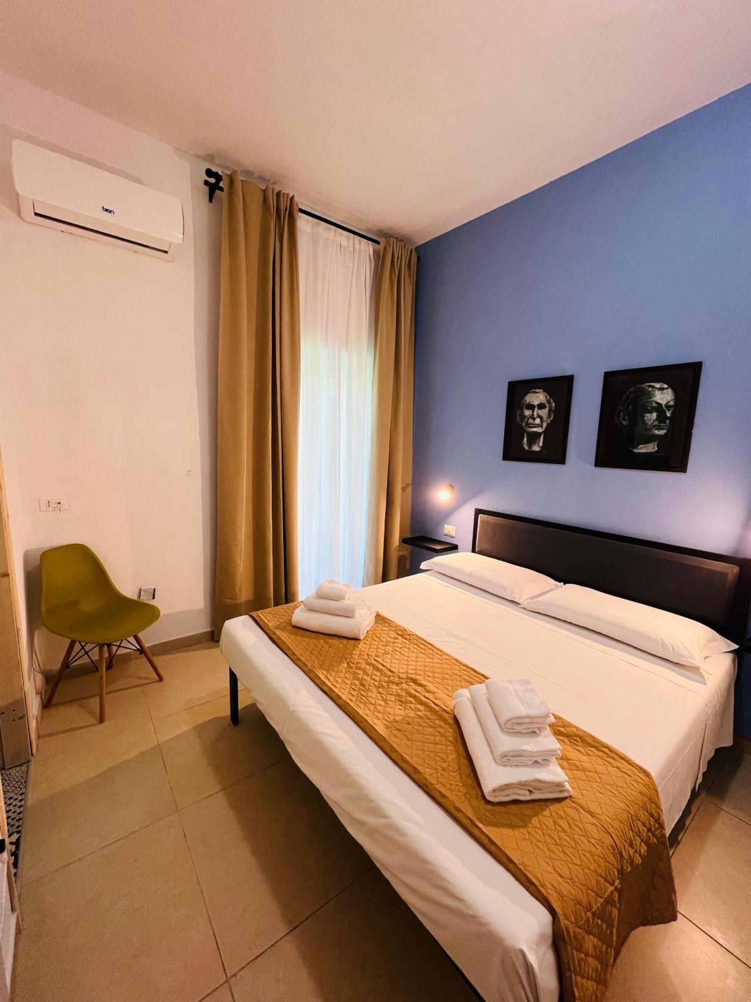 Les Chambres De Francoise Guest House Olbia Eksteriør billede