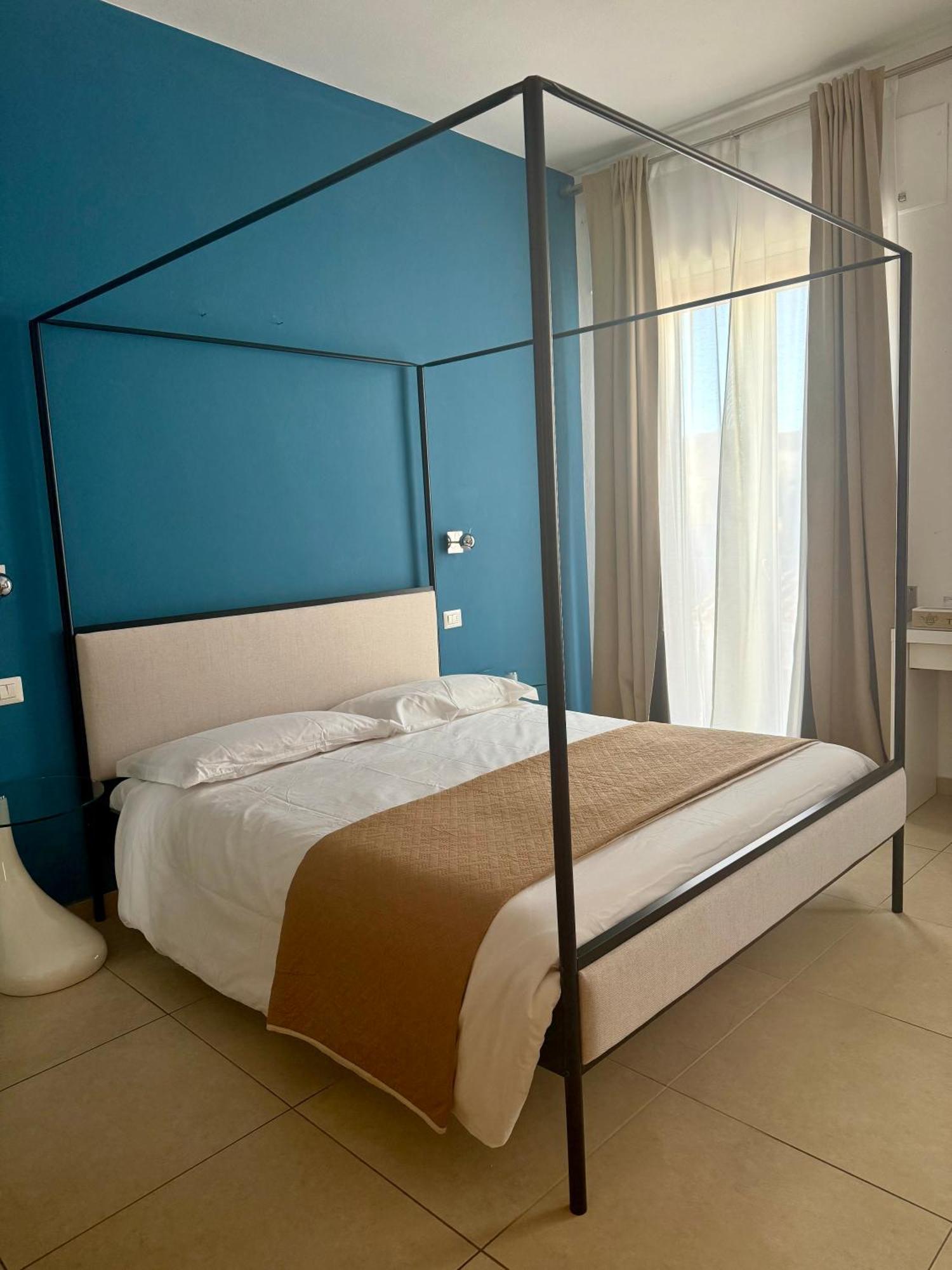 Les Chambres De Francoise Guest House Olbia Eksteriør billede