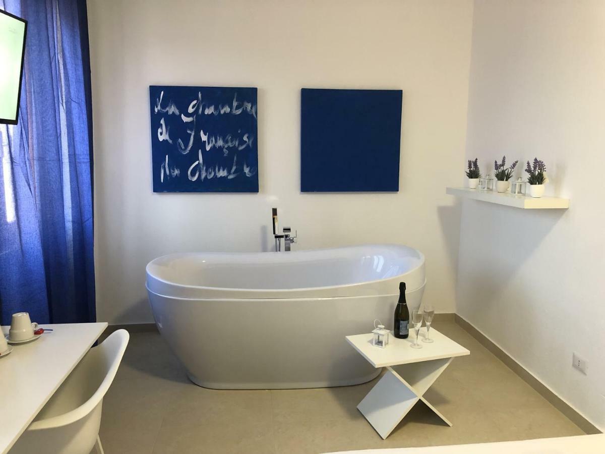 Les Chambres De Francoise Guest House Olbia Eksteriør billede